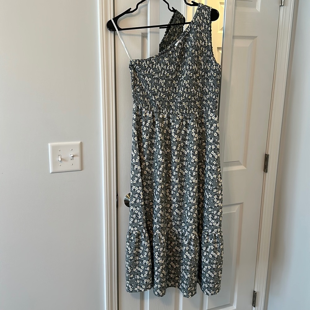 One should floral dress